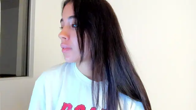 AriaMontgomery live