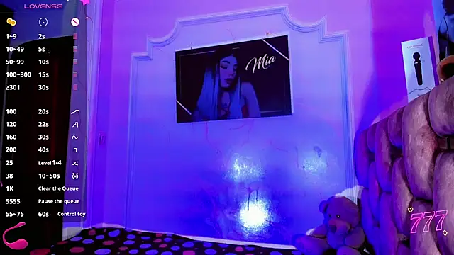 Mia_Castro_xx live
