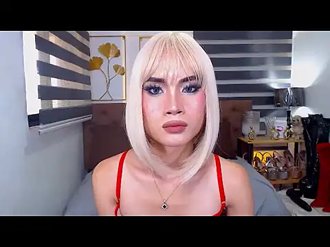 JuicyCockThea live