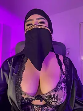 Yasmin_cute live