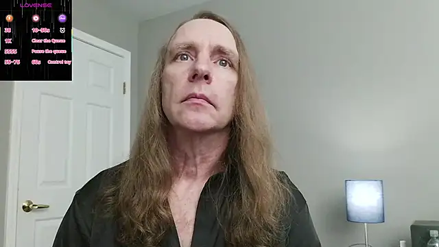 Magnus_Luv live