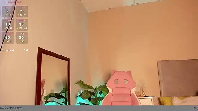 MAYTEMINAJ live