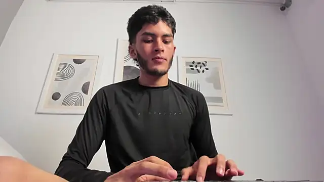 Tylerffoxx live