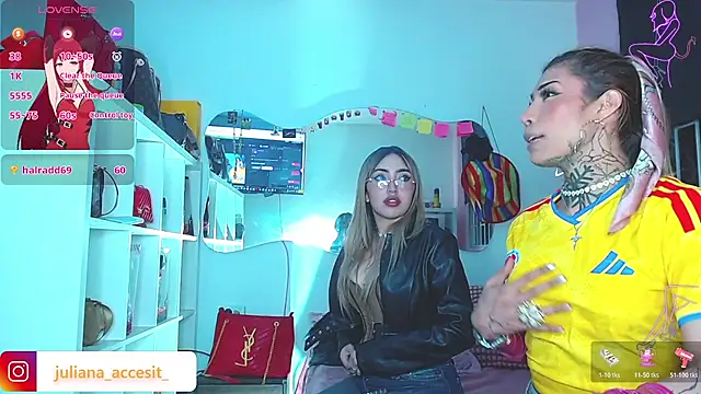caroline_cossei live