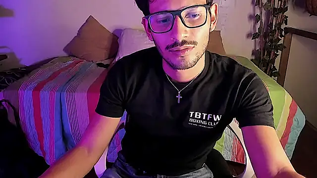 Nicholasrodrii live
