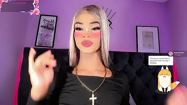 Kornylovee live