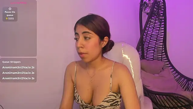 lunitaa18 live