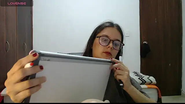 MadieeLorez live
