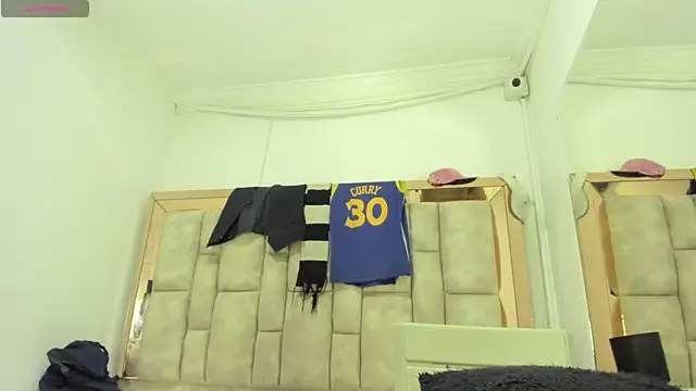 Titan_Moreno_ live
