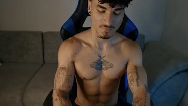 Thomas_Fit1 live