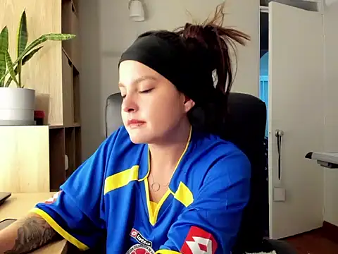 AmandaCallum live