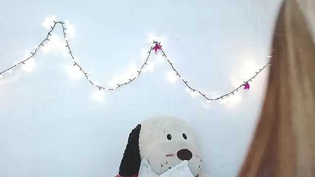 Ximena_Pink1 live