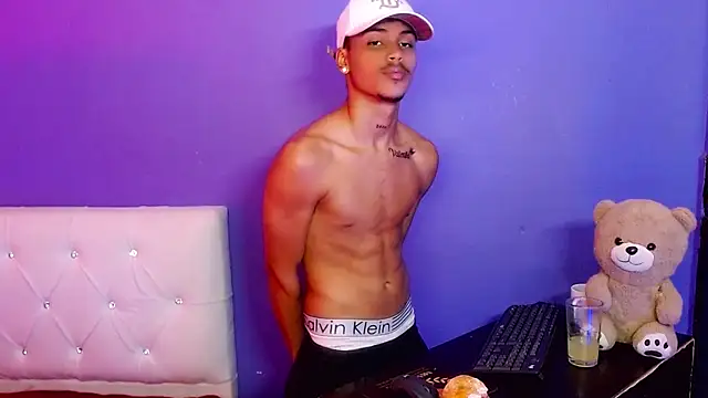 Angel_foxc13 live