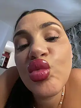 AylaSparkk live
