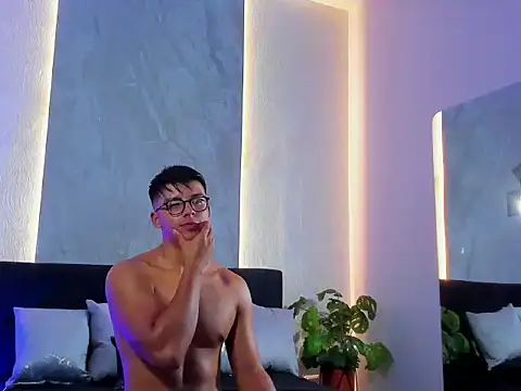 Jake_Lauren live