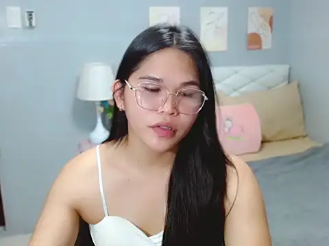 AlianaFord live