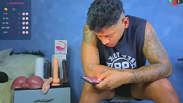 TomLover_12 live