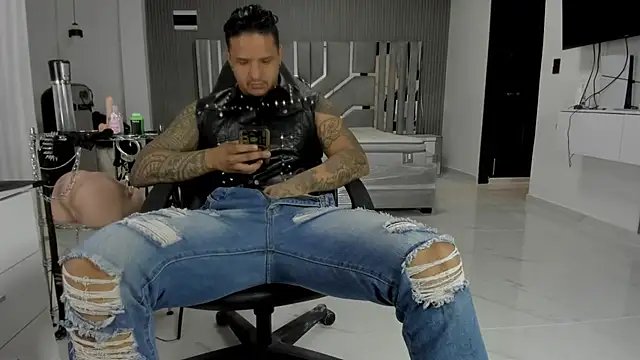 master_leather live