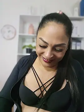 Gina_Myers live