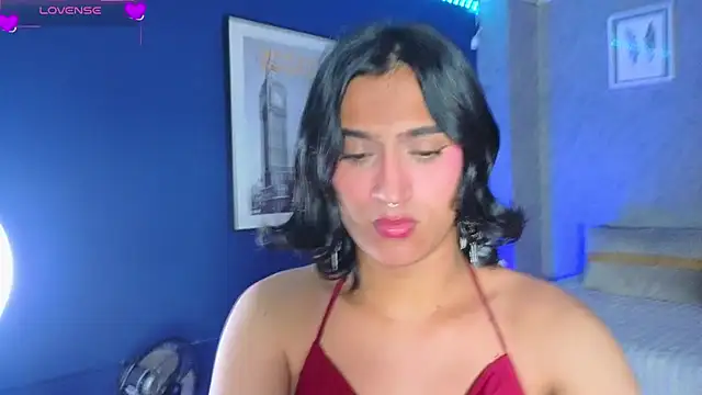 Zoee_Kiss_ live