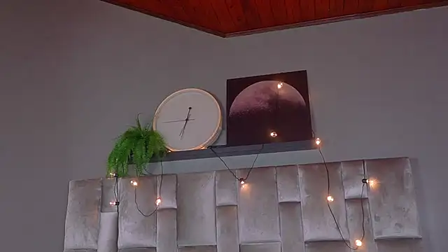 LiaaMoretti__ live