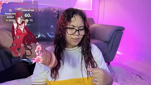 Raichell_sweet_curvy live