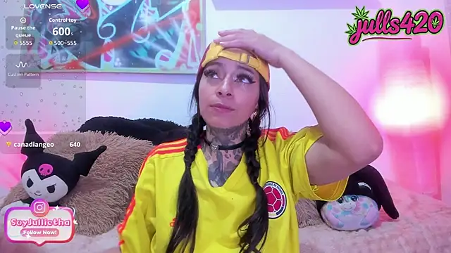 Julls420_ live