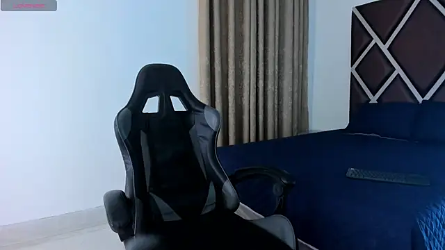 Ithan_Hott live