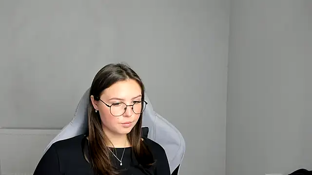 Regina_cute_ live