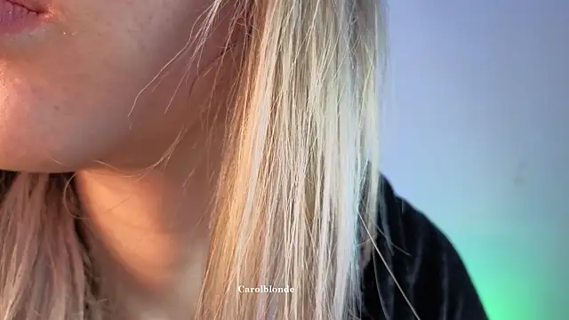 Carolblonde live