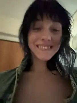 Only_April live