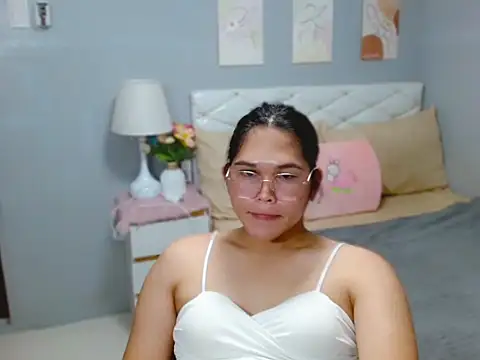 AlianaFord live