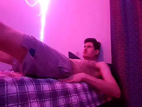 cheekyboyx live