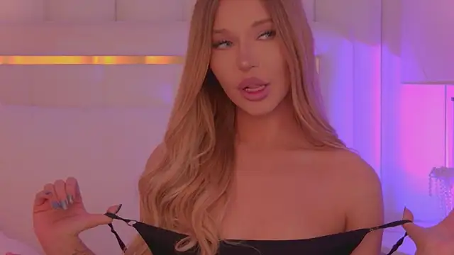 AriellaMelo live