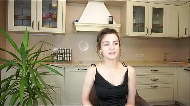 KayleenKucan live