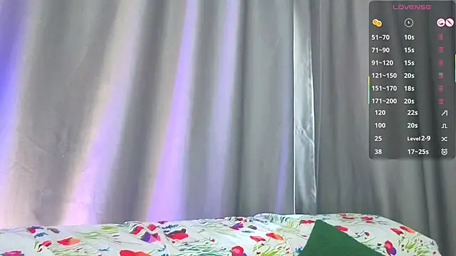 GirlfriendNina live
