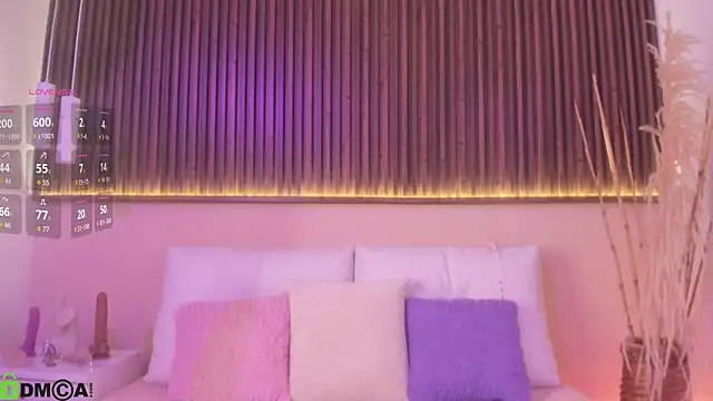 Liz_grey_ live