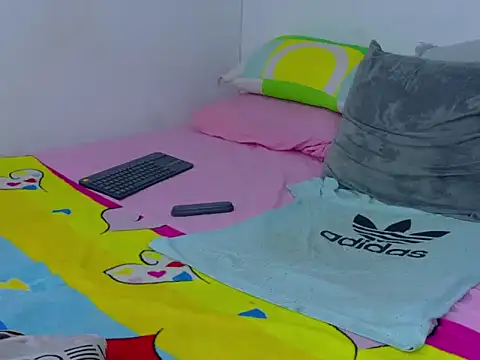 skoook_gray_ live