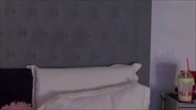 AlexisWhit live