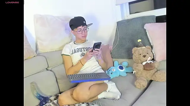 Justyn_Ross live