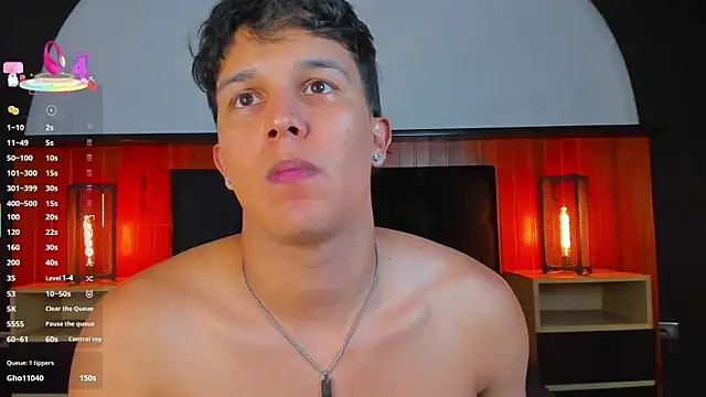 Leo_Savage_ live