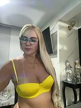 LARIANA_RIVERA23 live