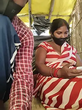 Indiandesicouple155 live