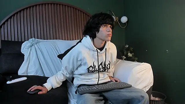 Diamond_twink live