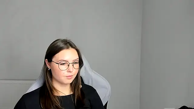 Regina_cute_ live