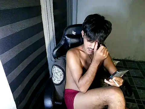 Spicy_RowyCam live
