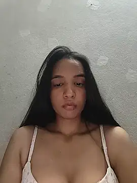 Naysha104 live