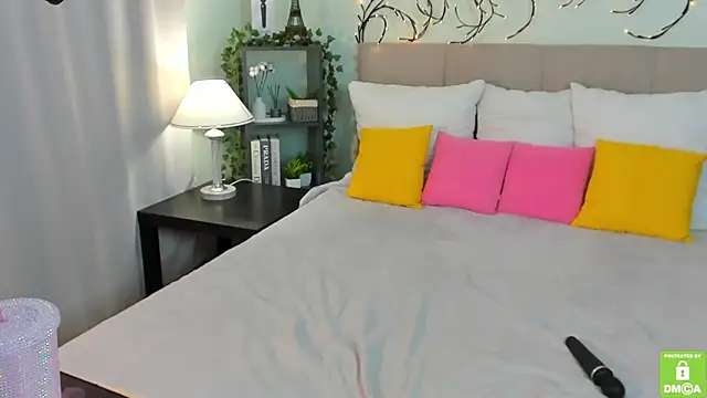 Emma_peach live