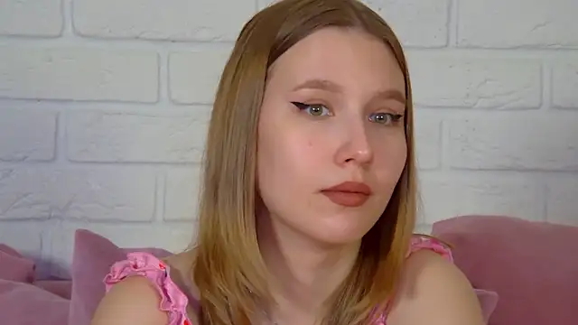 LiliLinn live