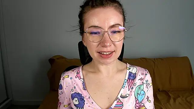 Mia_Tasty live